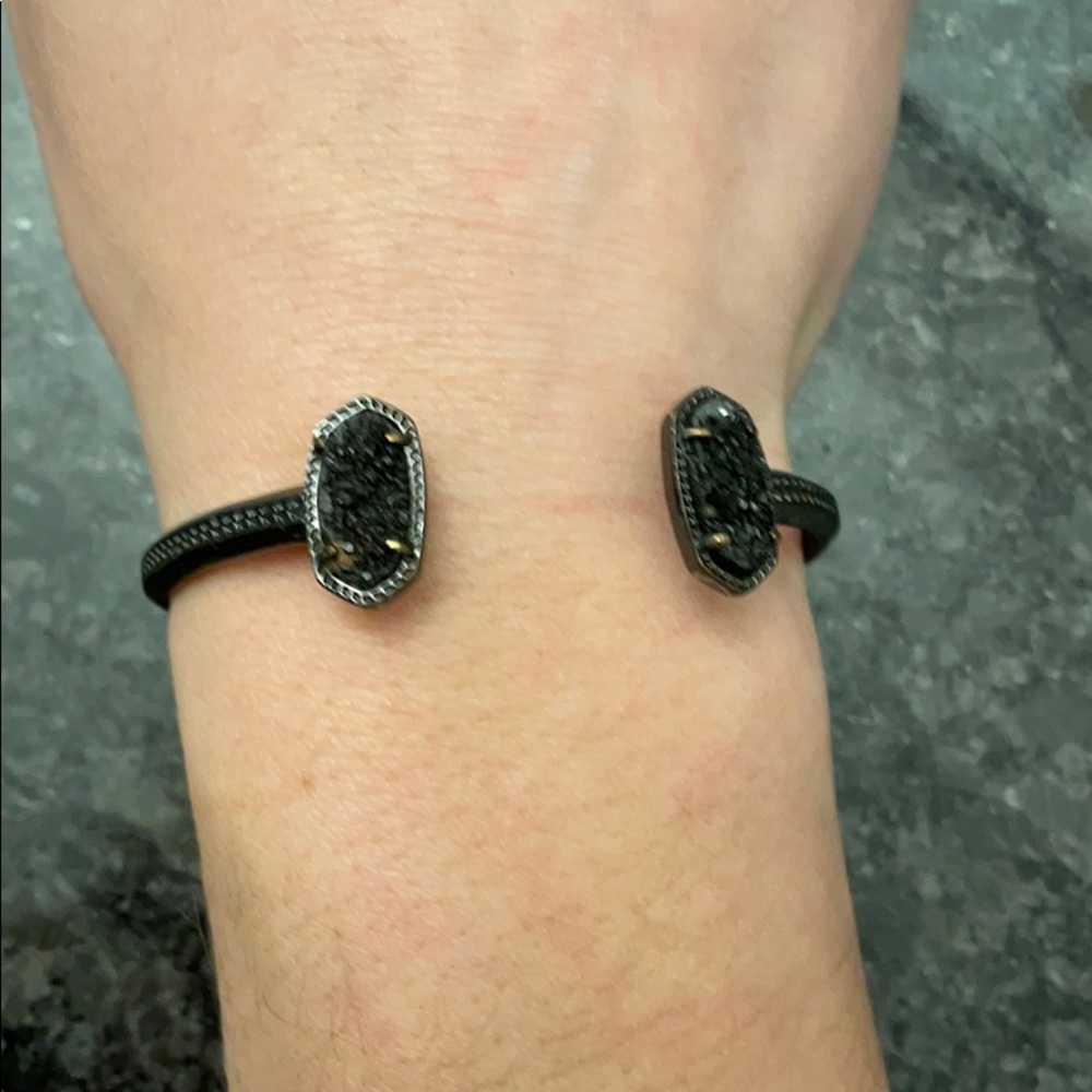 Kendra Scott black bracelet